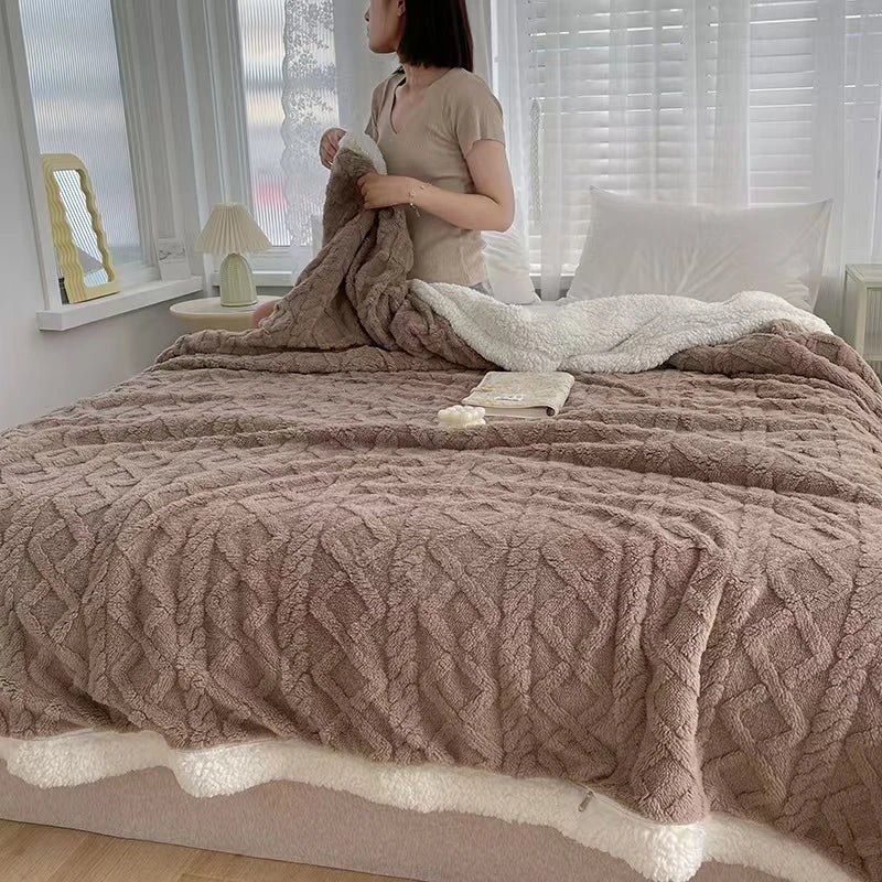 Coral Flannel Lamb Blanket - Elfinna